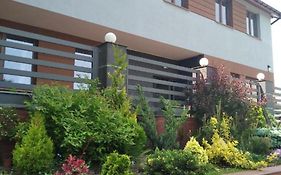 Hotelik Rodzinny 365 Pokoje Z Lazienkami